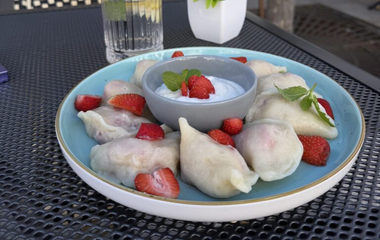 Pierogi z truskawkami